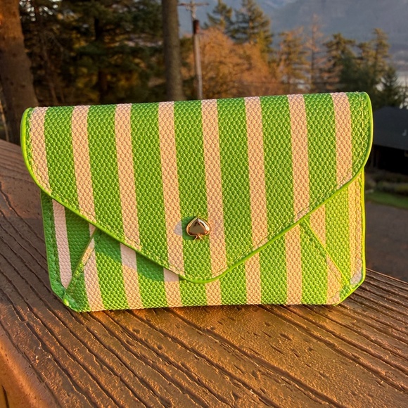 NWT Kate Spade Limited Edition Green and White Striped Envelope Card Case - Picture 2 of 5